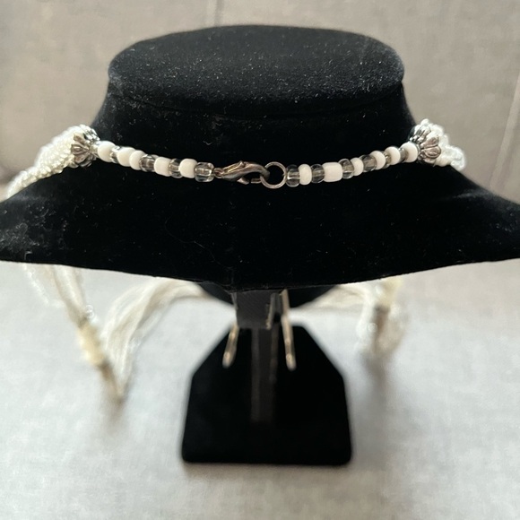 VINTAGE Flapper long Glass beaded necklace or choker White glass silver Glamour - Picture 10 of 11